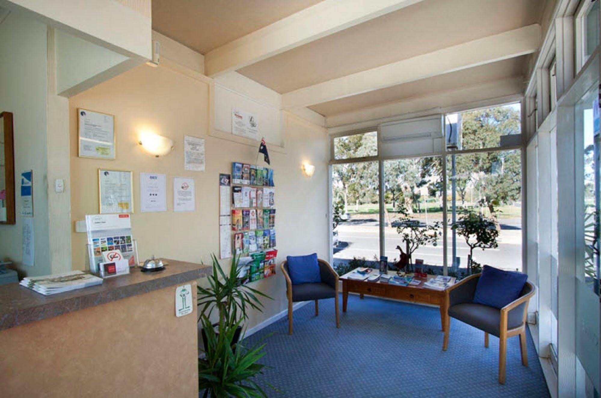 Parkville Motel Melbourne Exteriör bild